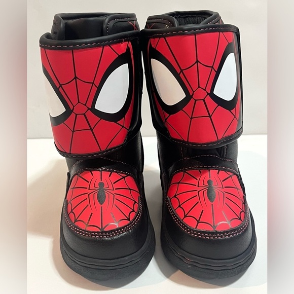 Marvel Other - Marvel Spider-Man Themed Kids Boys Warm Winter Velcro Light-Up Boots Size 6